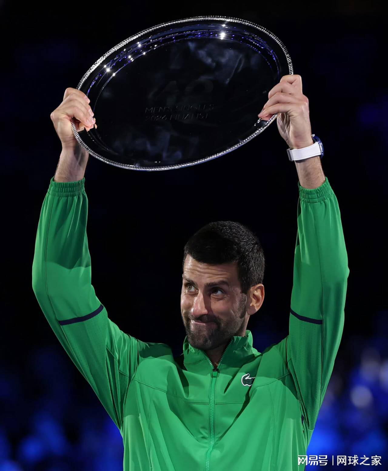 182体育官方注册网址-错失25冠，德约颁奖台上留下伤感言论引球迷猜测：或许真想退役了