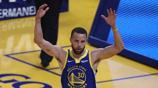 182体育app下载-【现场】库里的疯狂仍在继续 得分王已是囊中之物?